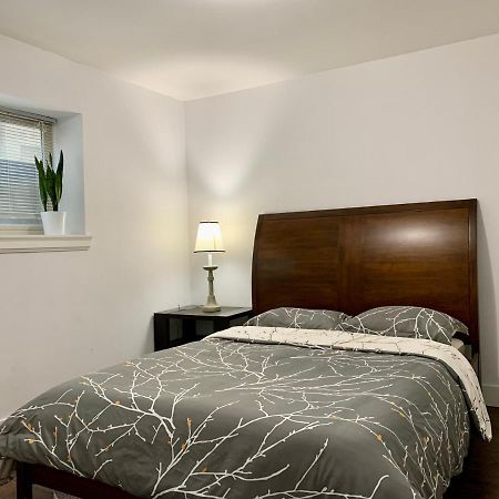 Spacious Burnaby Guest Home 외부 사진
